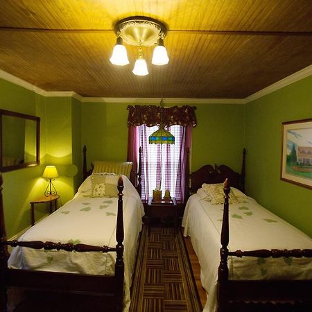 Bees B & B-V Маунт Еъри Екстериор снимка