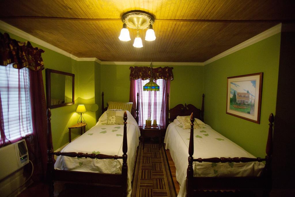 Bees B & B-V Маунт Еъри Екстериор снимка